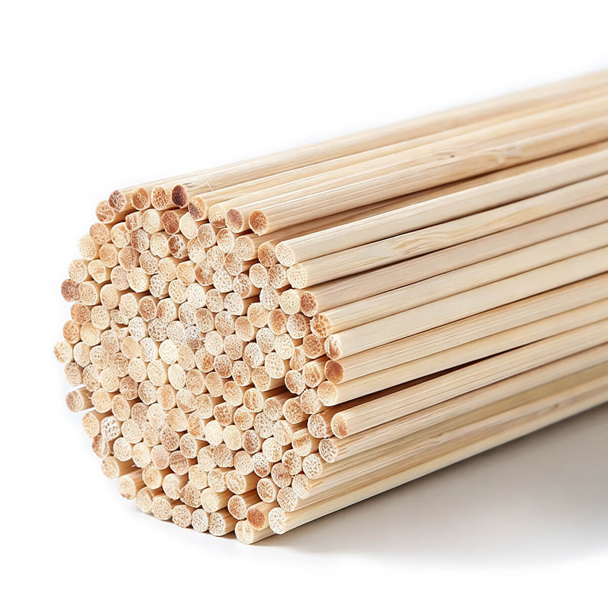 Grofine natural bamboo stakes - sharp tip close-up, smooth no burrs